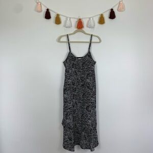 NWT Love Riche Ruffle Hem Black White Dot Pattern Midi Dress Size Small